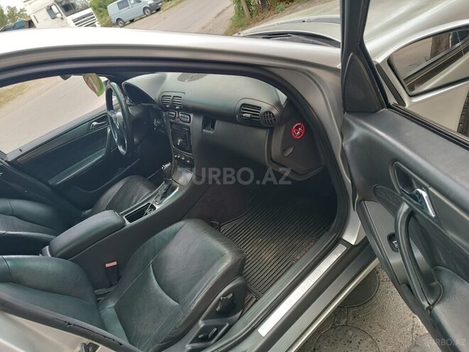 Mercedes C 240 2001, 320,000 km - 2.6 l - Masallı