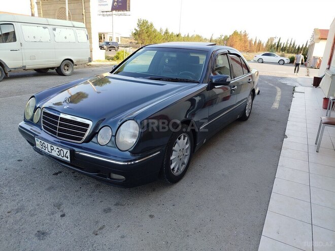 Mercedes E 240 2000, 260,000 km - 2.4 l - Hacıqabul