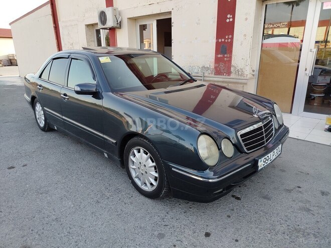 Mercedes E 240 2000, 260,000 km - 2.4 l - Hacıqabul