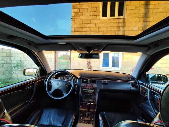 Mercedes E 240 2000, 260,000 km - 2.4 l - Hacıqabul