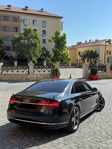 Audi A8 2014, 93,000 km - 4.0 l - Bakı