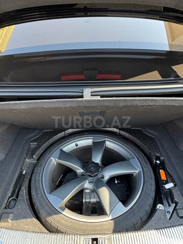 Audi A8 2014, 93,000 km - 4.0 l - Bakı