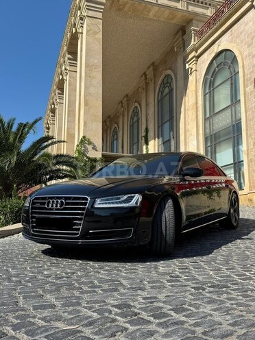 Audi A8 2014, 93,000 km - 4.0 l - Bakı