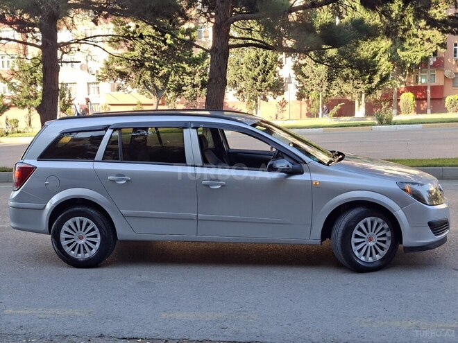 Opel Astra 2006, 320,000 km - 1.4 l - Sumqayıt