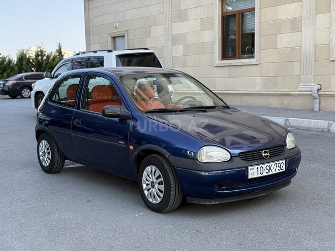 Opel Corsa 1997, 220,000 km - 1.4 l - Bakı