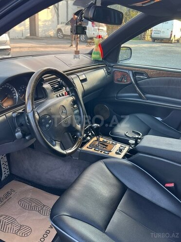 Mercedes E 240 2001, 322,000 km - 2.4 l - Bakı