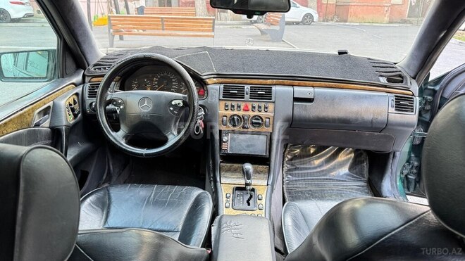 Mercedes E 230 1996, 336,000 km - 2.3 l - Xırdalan
