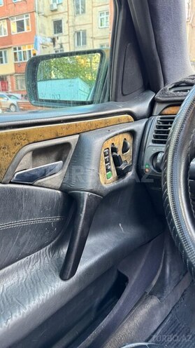 Mercedes E 230 1996, 336,000 km - 2.3 l - Xırdalan