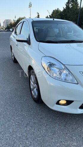 Nissan Sunny 2013, 168,000 km - 1.5 л - Bakı