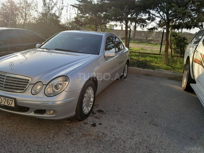 Mercedes E 220 2004, 376,000 km - 2.2 l - Bakı