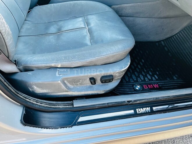 BMW 525 2002, 250,000 km - 2.5 l - Bakı