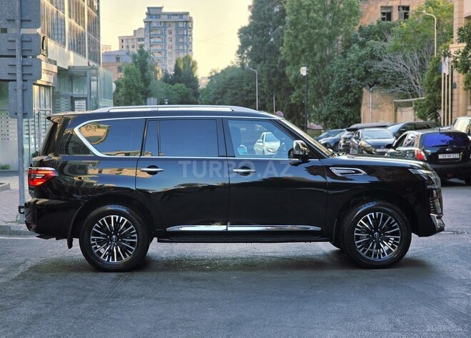 Nissan Patrol 2023, 124,000 km - 4.0 l - Bakı