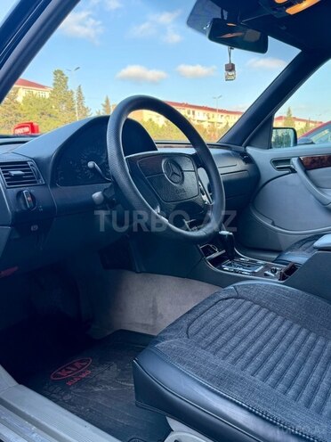 Mercedes C 240 1997, 358,000 km - 2.4 л - Sumqayıt