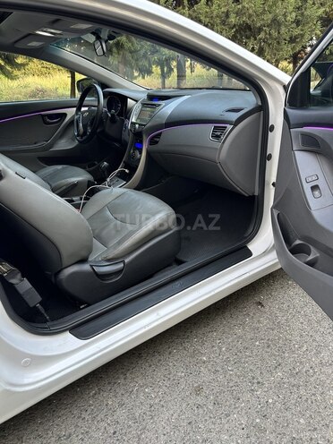 Hyundai Elantra 2013, 258,555 km - 1.8 л - Ağsu