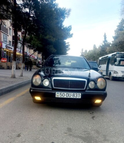 Mercedes E 290 1998, 500,000 km - 2.9 л - Sumqayıt