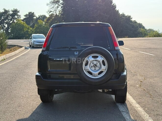 Honda CR-V 2001, 231,000 km - 2.0 л - Qax