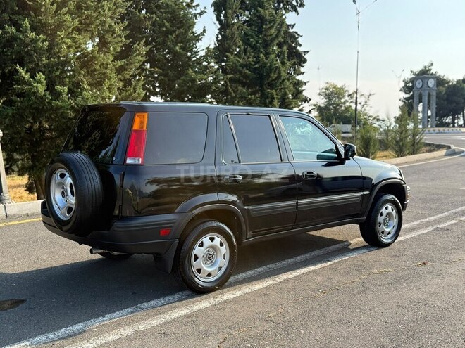 Honda CR-V 2001, 231,000 km - 2.0 л - Qax