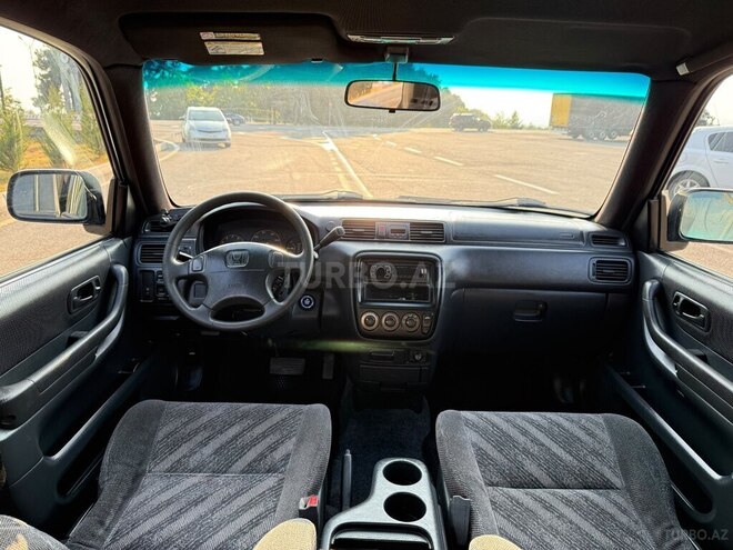 Honda CR-V 2001, 231,000 km - 2.0 л - Qax