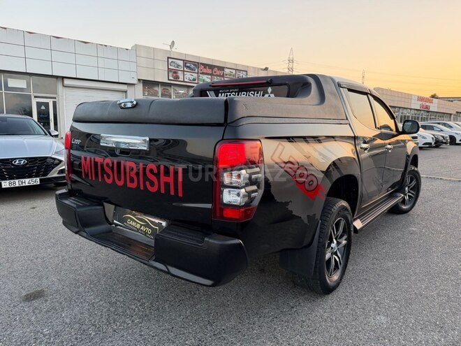 Mitsubishi L200 2021, 158,000 km - 2.4 л - Bakı