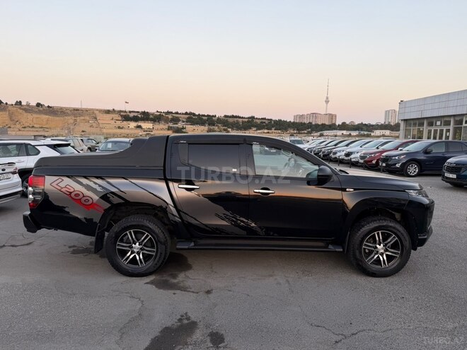 Mitsubishi L200 2021, 158,000 km - 2.4 л - Bakı