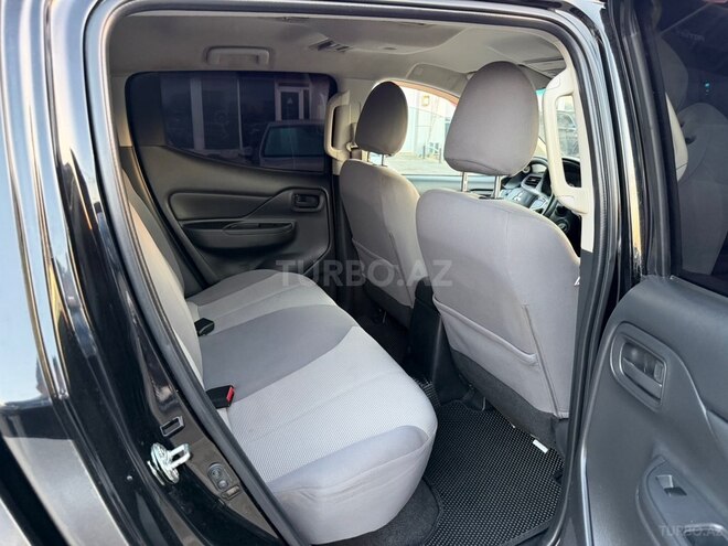 Mitsubishi L200 2021, 158,000 km - 2.4 л - Bakı