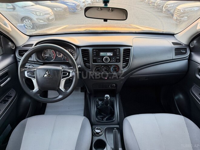 Mitsubishi L200 2021, 158,000 km - 2.4 л - Bakı