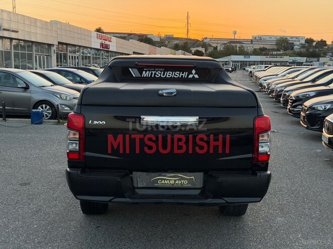 Mitsubishi L200 2021, 158,000 km - 2.4 л - Bakı