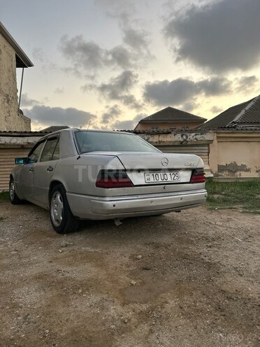 Mercedes 220 E 1992, 800,000 km - 2.2 л - Bakı