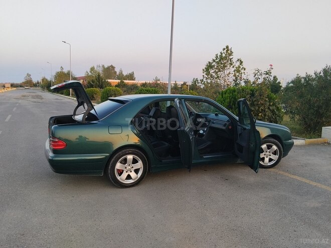 Mercedes E 240 1999, 339,300 km - 2.4 l - Kürdəmir