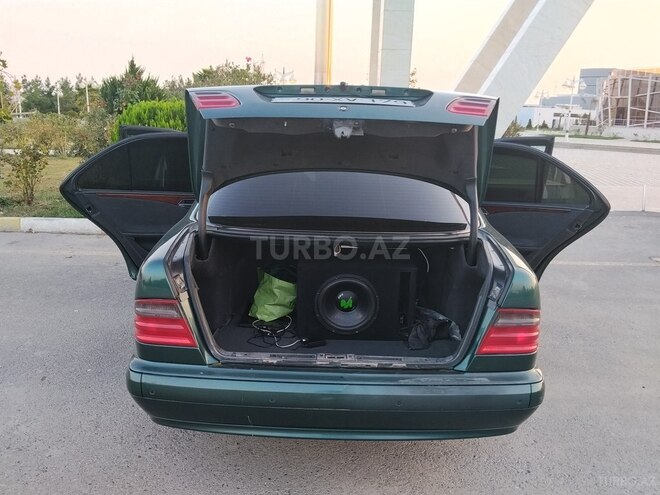 Mercedes E 240 1999, 339,300 km - 2.4 l - Kürdəmir