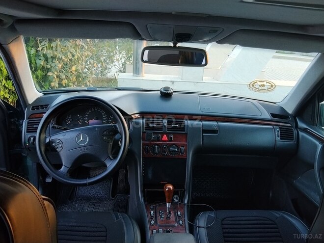 Mercedes E 240 1999, 339,300 km - 2.4 l - Kürdəmir