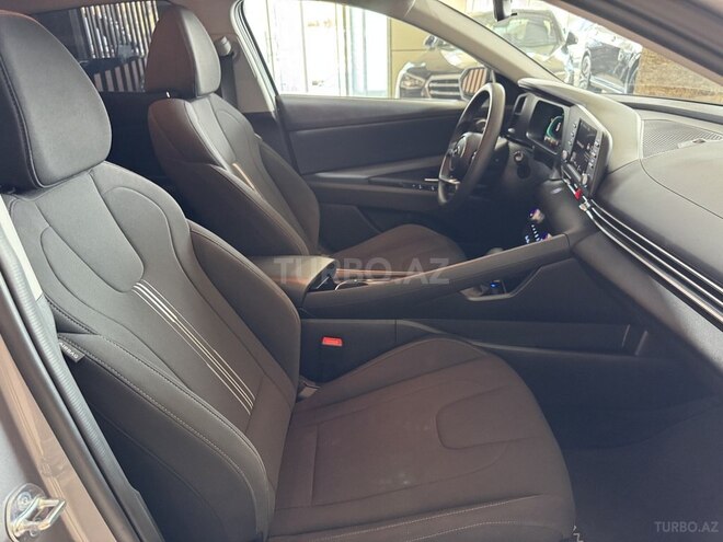 Hyundai Elantra 2025, 11,900 km - 1.6 l - Bakı
