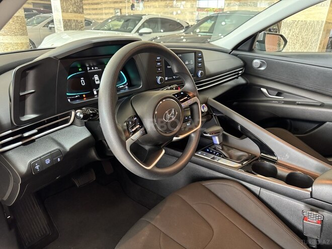 Hyundai Elantra 2025, 11,900 km - 1.6 l - Bakı