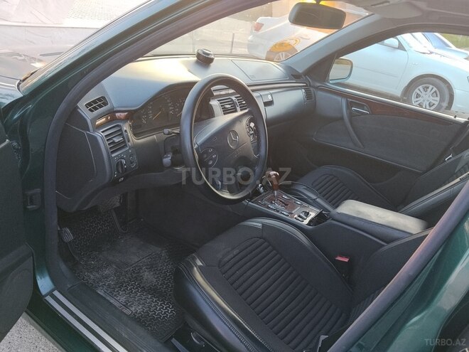 Mercedes E 240 1999, 339,300 km - 2.4 l - Kürdəmir