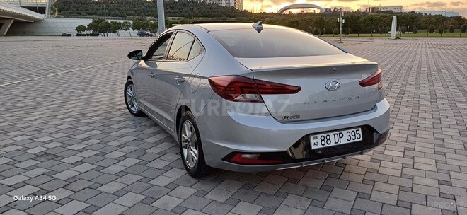 Hyundai Elantra 2019, 114,170 km - 2.0 л - Bakı