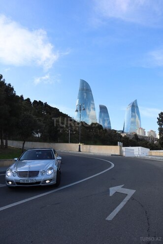 Mercedes E 200 2006, 336,500 km - 1.8 l - Bakı