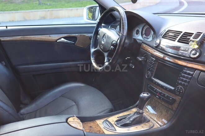 Mercedes E 200 2006, 336,500 km - 1.8 l - Bakı
