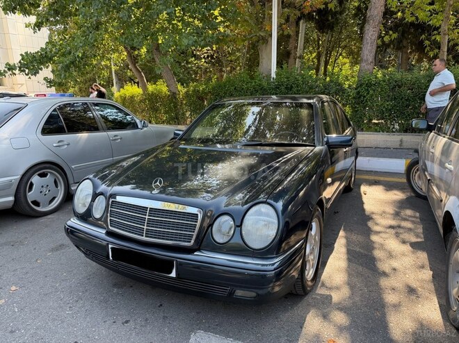 Mercedes E 230 1997, 385,214 km - 2.3 l - Bakı