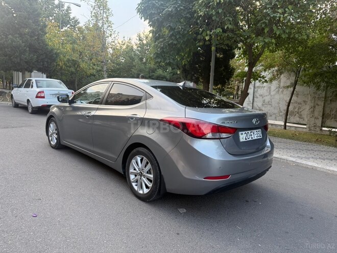 Hyundai Avante 2015, 194,000 km - 1.6 л - Gəncə