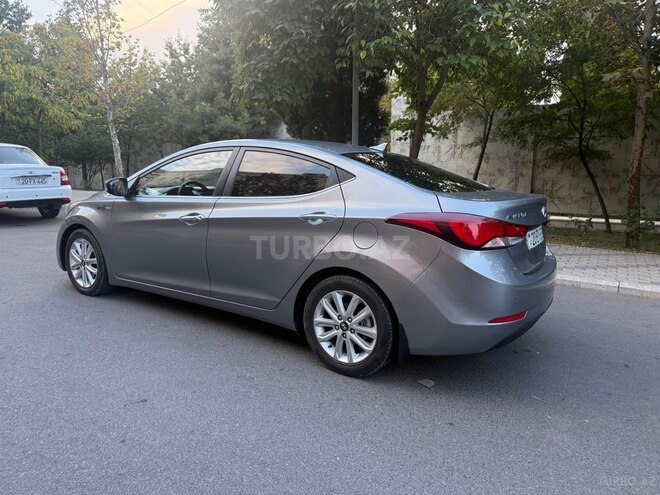 Hyundai Avante 2015, 194,000 km - 1.6 л - Gəncə