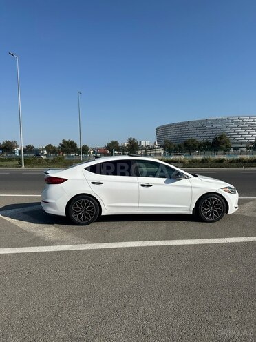 Hyundai Elantra 2018, 165,762 km - 2.0 л - Bakı