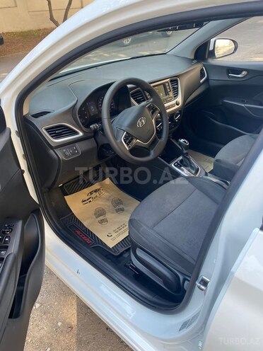 Hyundai Accent 2018, 128,000 km - 1.4 l - Bakı
