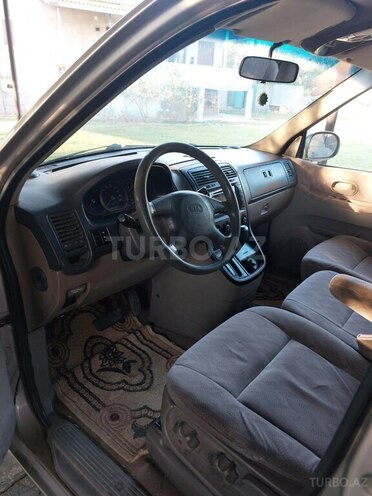 Kia Carnival 2003, 243,456 km - 2.5 l - Saatlı