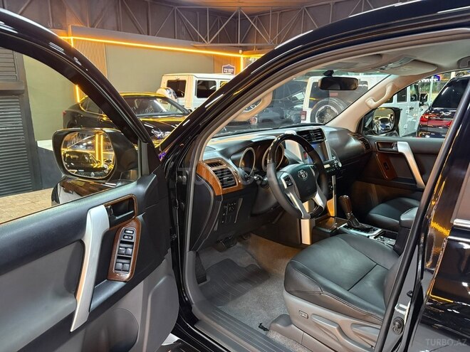 Toyota Land Cruiser Prado 2013, 189,400 km - 2.7 л - Bakı