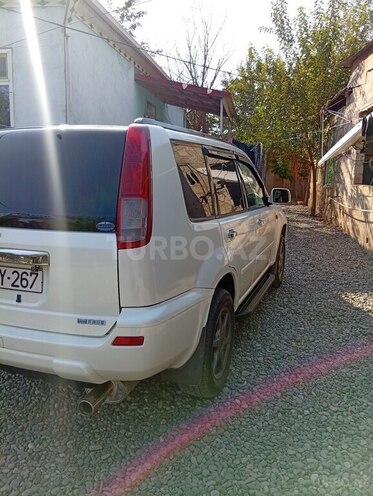 Nissan X-Trail 2002, 300,000 km - 2.0 l - Beyləqan