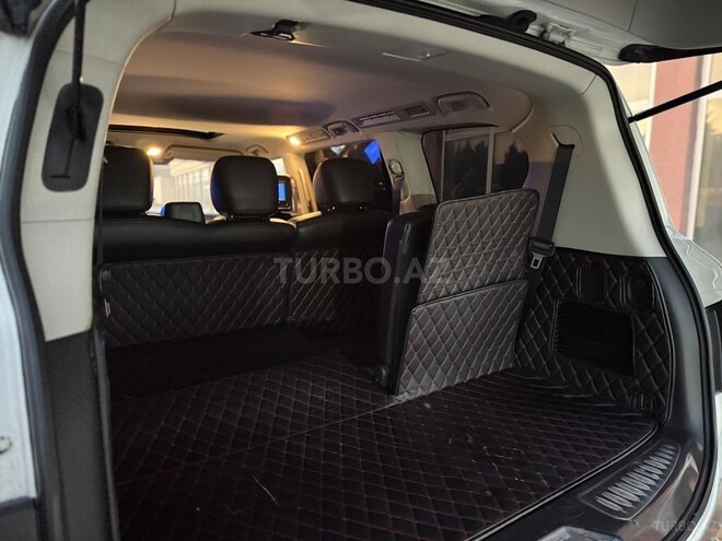 Nissan Patrol 2011, 161,800 km - 5.6 l - Sumqayıt