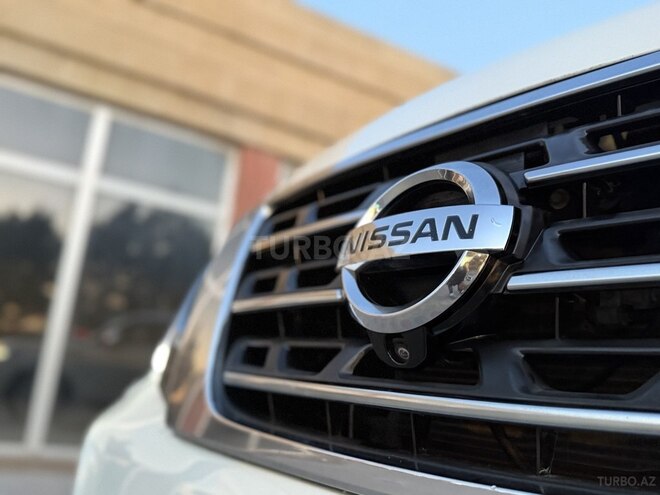 Nissan Patrol 2011, 161,800 km - 5.6 l - Sumqayıt
