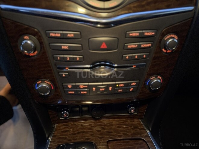 Nissan Patrol 2011, 161,800 km - 5.6 l - Sumqayıt