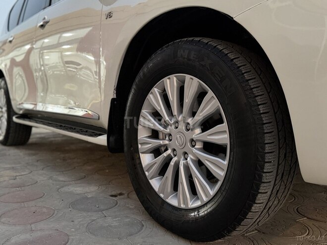 Nissan Patrol 2011, 161,800 km - 5.6 l - Sumqayıt