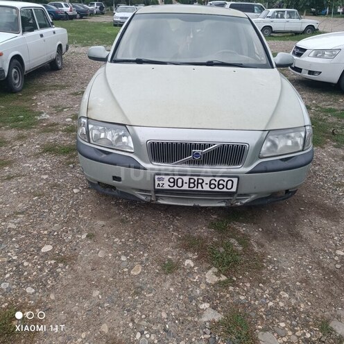 Volvo S80 2000, 196,000 km - 2.9 l - Qusar